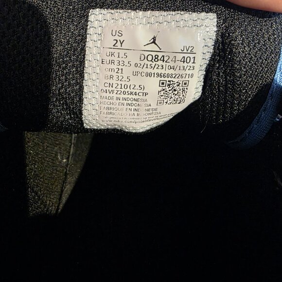 Nike Boys Air Jordan 1 Mid DQ8424-401 Blue Basketball Shoes Sneakers Size 2Y - Picture 9 of 9